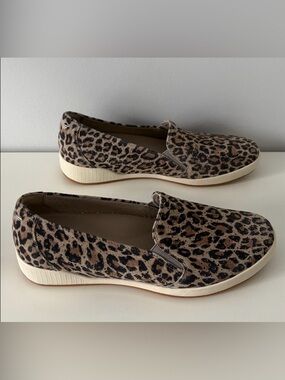 Dansko Leopard Odina Slip On Shoe Size 41 Size 10 US